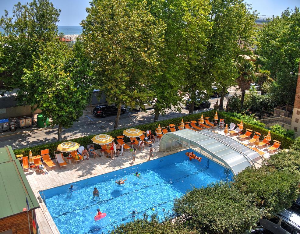 Hotel Excelsior Cervia Exteriör bild