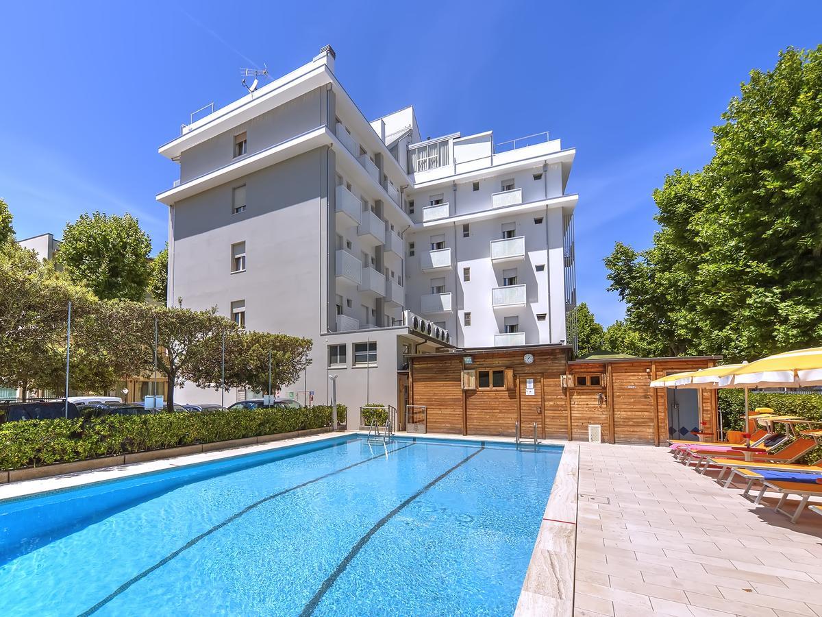Hotel Excelsior Cervia Exteriör bild